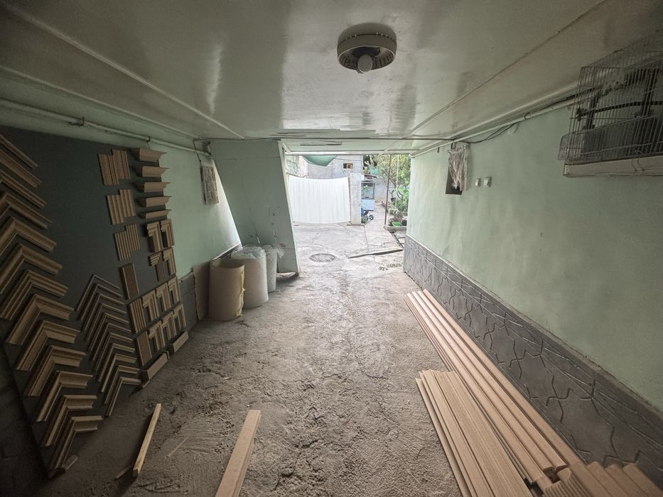 Uy sotiladi  sro’chna kelshtrlgan narxda