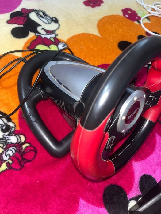 Игровой руль для компьютера