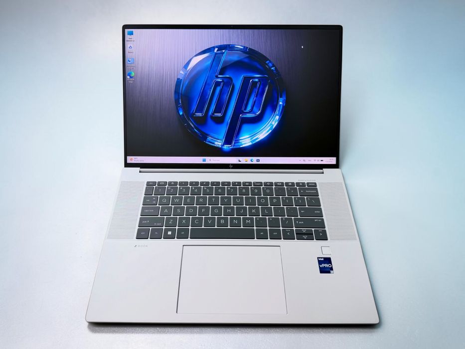 Лаптоп HP ZBook Studio 16 G9 16" WUXGA Intel Core i9-12900H 32GB RAM 1TB SSD NVIDIA RTX A2000 8GB