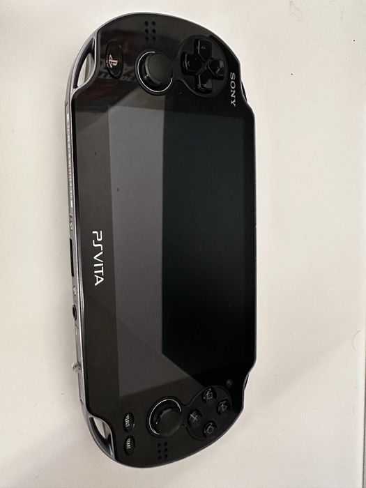 Продам ps vita прошитая