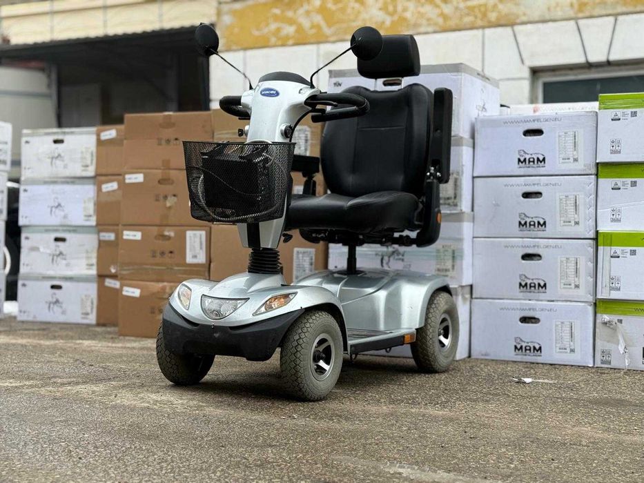 Електрически скутер акумулаторна количка за трудно подвижни