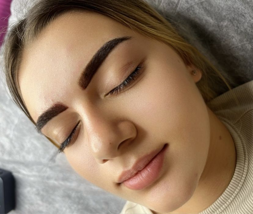 Micropigmentare sprancene