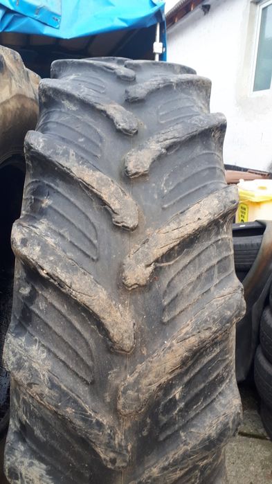 Anvelope tractor 18,4R38 uzura 50%