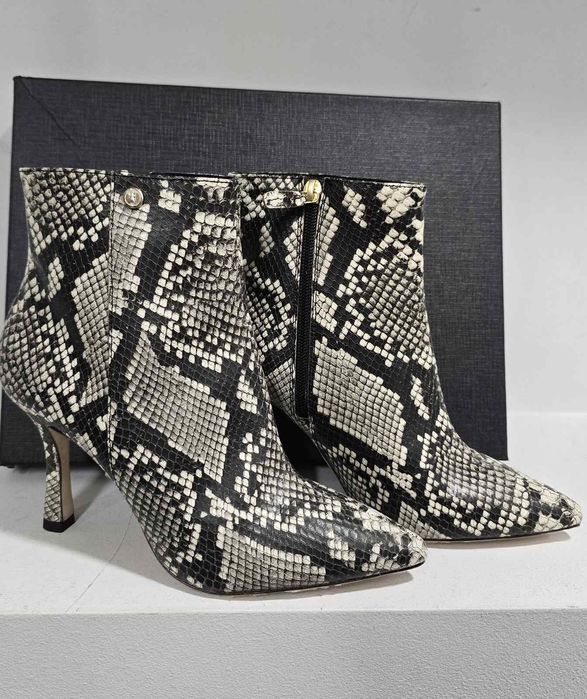 Patrizia Pepe боти