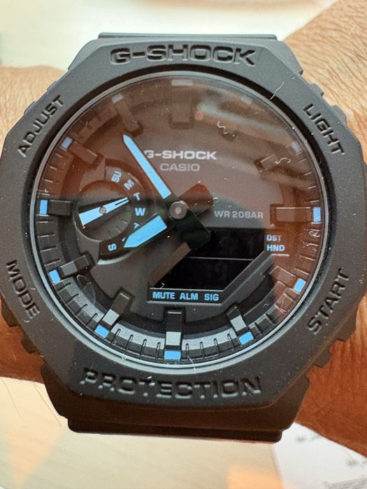 Часовник Casio G-SHOCK