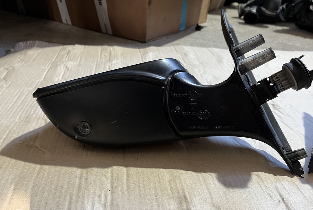 Oglinda Dreapta / Oglinda Stanga / Oglinzi BMW F01 F02 Seria 7