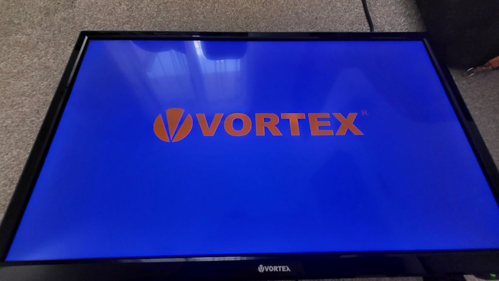 TV LED VORTEX  diagonala 60 cm(24")