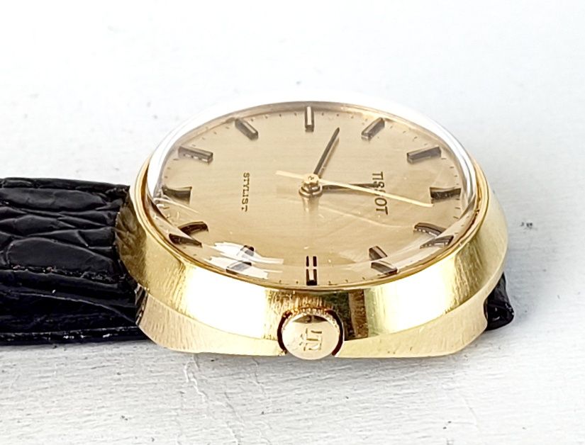 Tissot Stylist - механичен винтидж часовник  с ръчно навиване