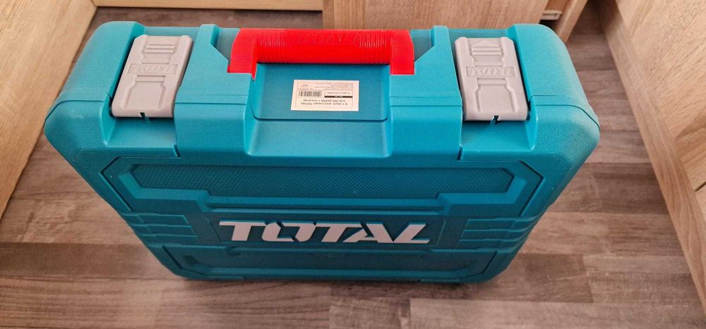 Комплект акум винтоверт TOTAL INDUSTRIAL, 16 V, 2 x 2 Ah+акум пасатор