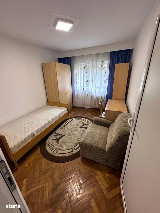 Vand apartament 3 camere Zorilor