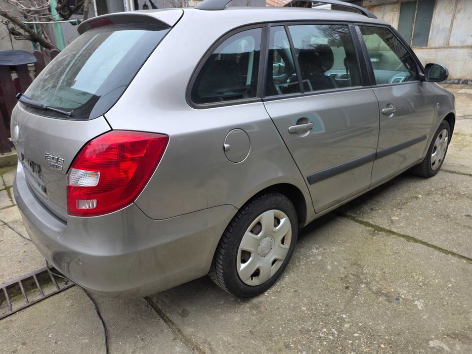 SKODA Fabia 2008 — imagine 3