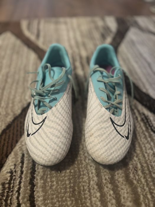 vand ghete nike phantom