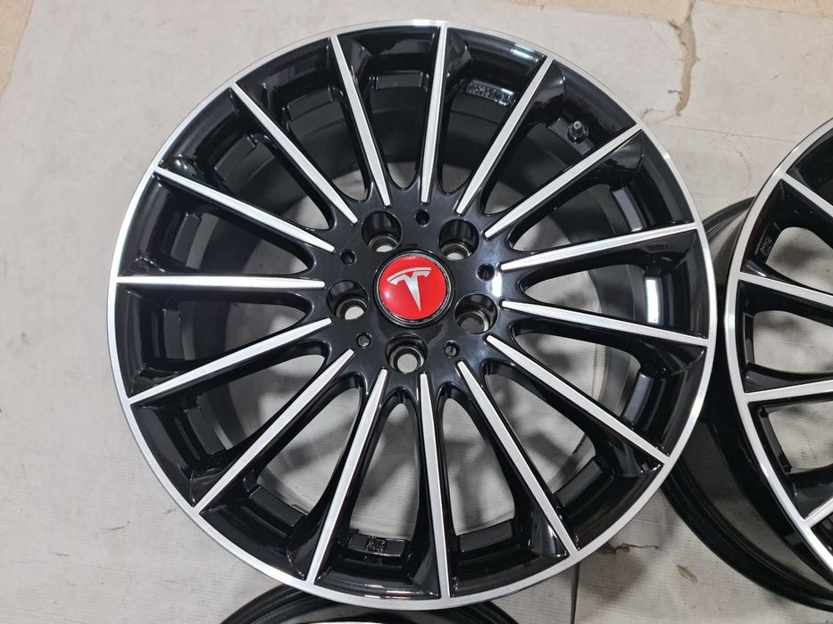 Jante 18 Tesla Model 3 cu senzori prindere 5x114.3