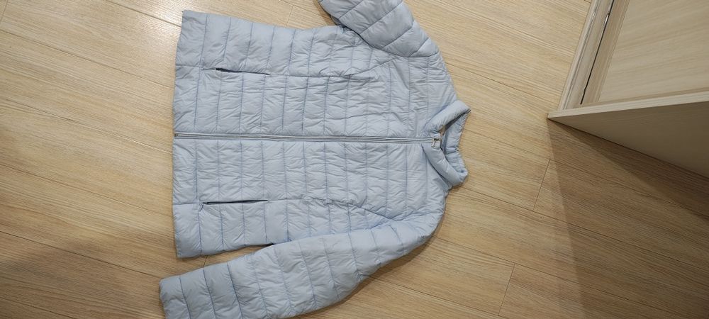 Курточка женская