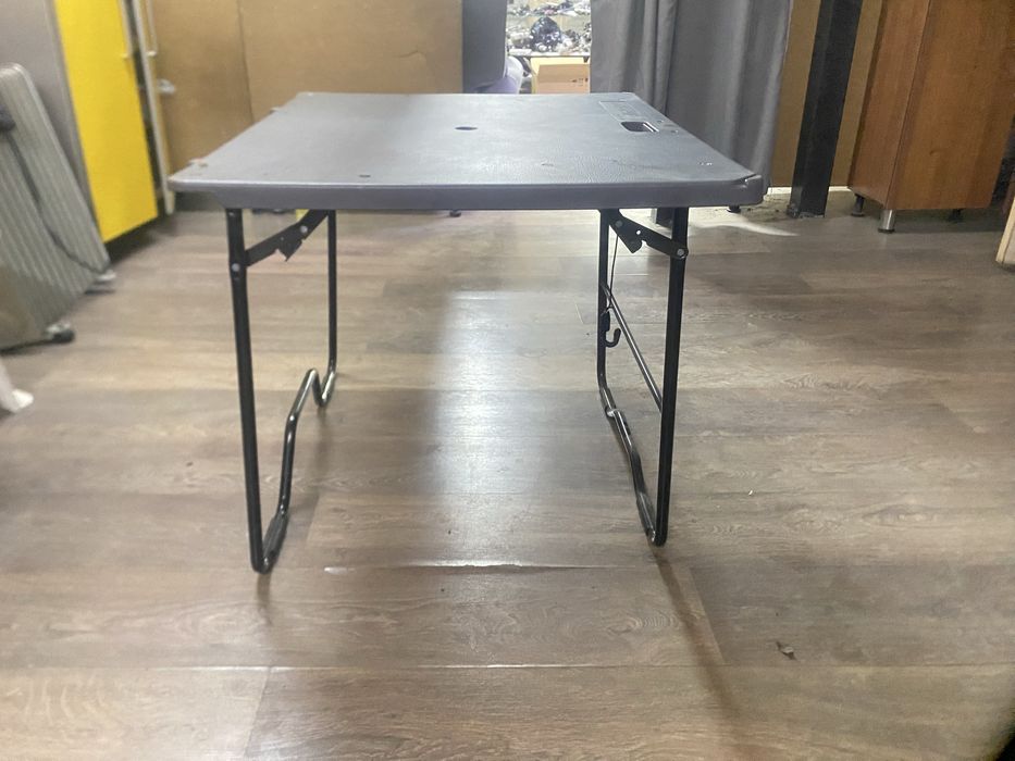 Продам стол оригинал от CRV