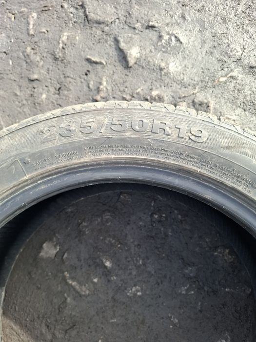 Продаются покрышки, состояние новое.