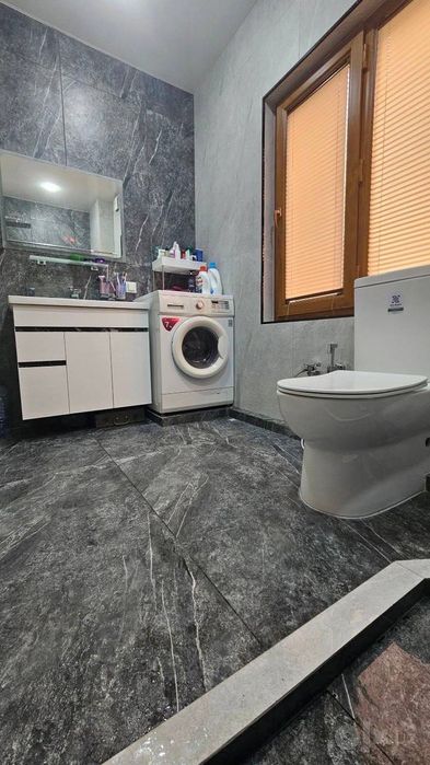 5ти комнатная кв с ремонтом, банковский дом, Циалковского, Паркентский