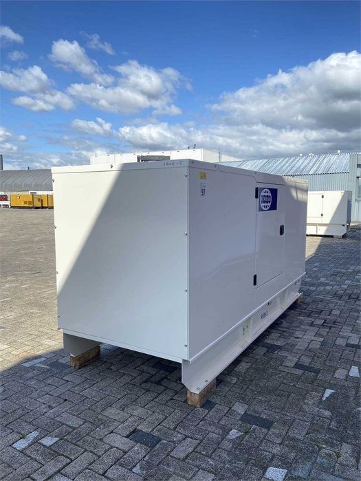 Generator Perkins 220 kVA Nou Grup Electrogen Diesel pentru Santier Fabrica Balastiera Statie Betoane