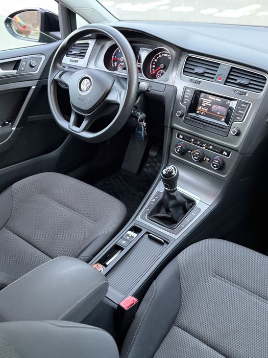 VOLKSWAGEN Golf 2013 — imagine 5