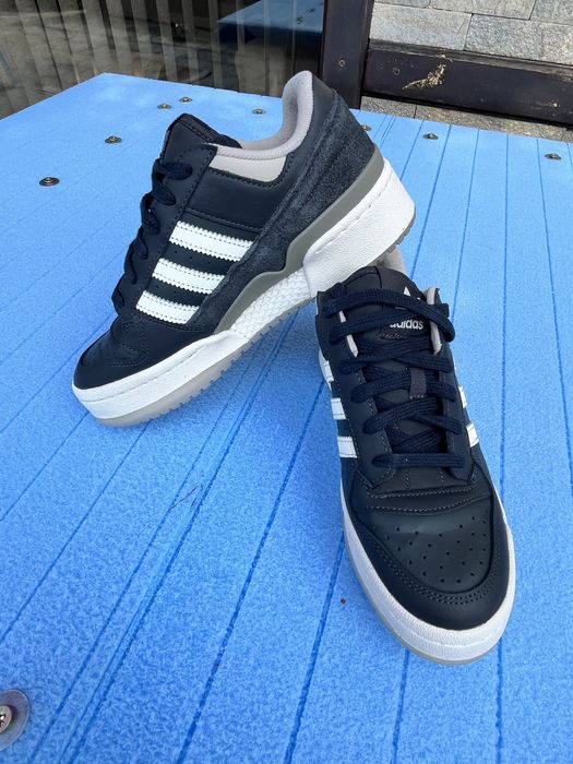 Маратонки Адидас