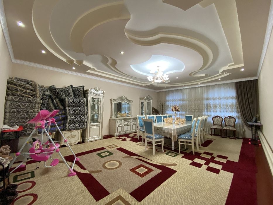 Uchaska 8 sotik 8 xona