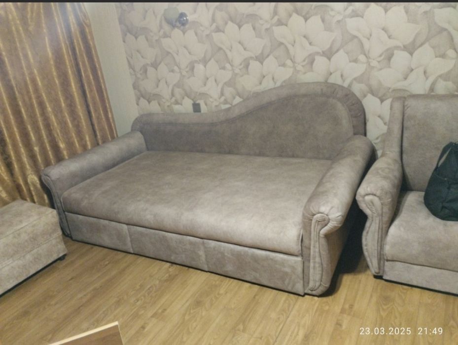 Перетяжка и ремонт мебели.