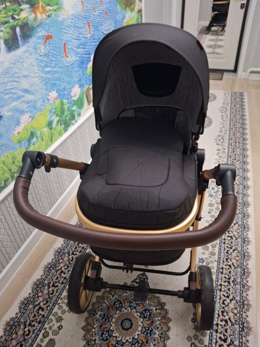 Продам детскую коляску