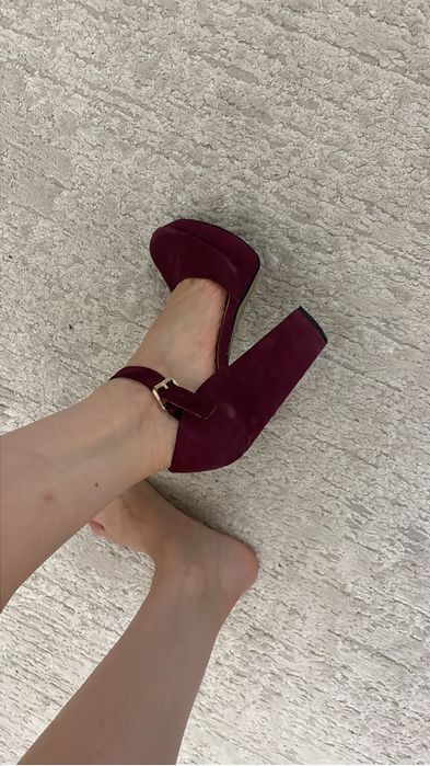 Продам туфли None west 36 размер