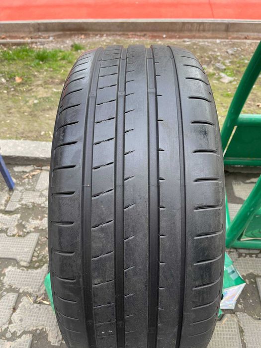 Yokohama  245/45R20