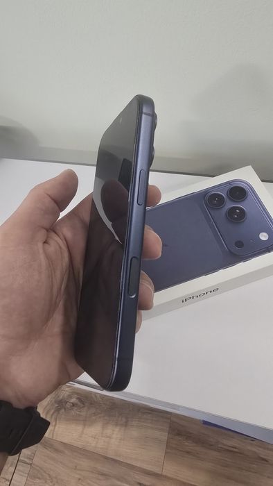 Iphone 17 pro deep blue 256GB