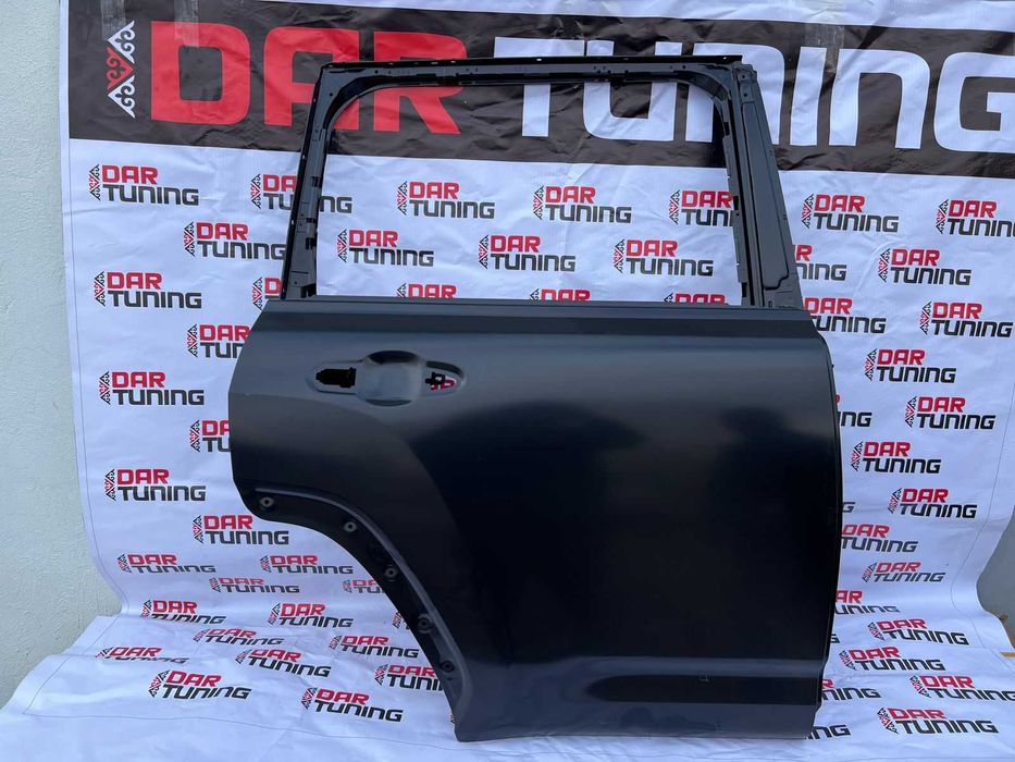 Дверь задняя правая новая оригинал Toyota LC 300