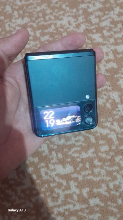 Samsung galaxy z flip3 5g