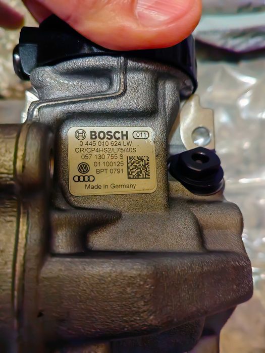 Горивна дизелова помпа ГНП за Ауди А8 D4 4,2tdi 2010г.