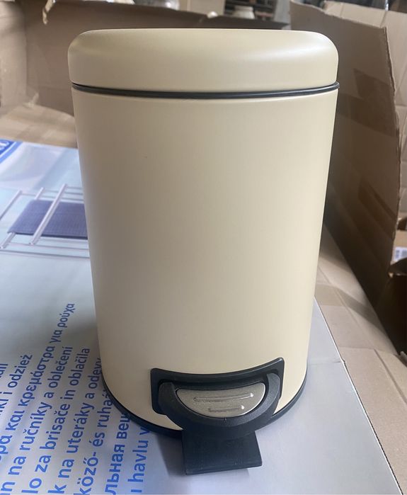 Кошчета за баня на WENKO и Allibert