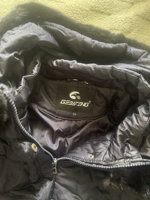 Продам женские куртки срочно