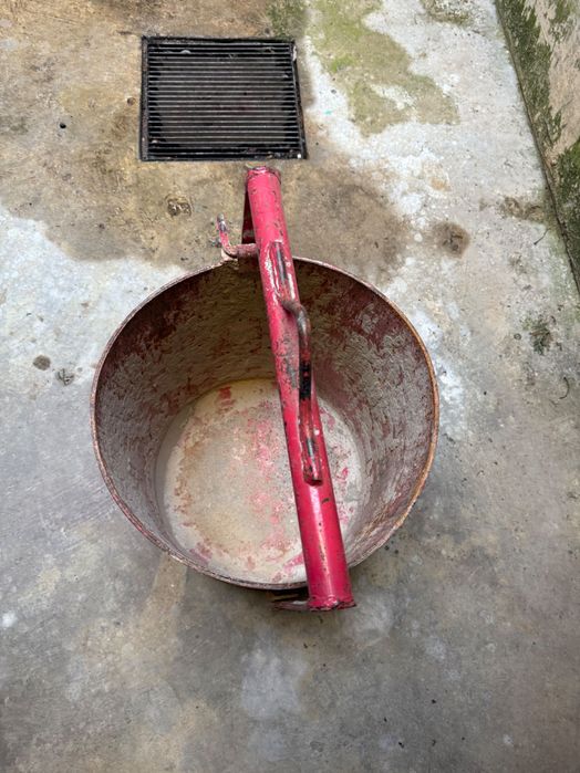 Galeata / cuva electropalan, galeata basculabila 45 litri