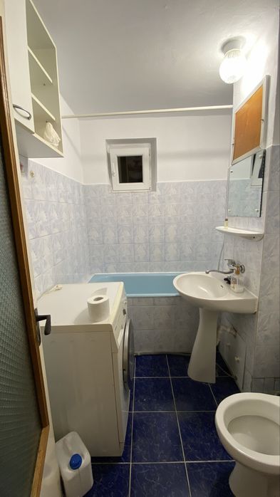 Inchiriez apartament 2 camere Targu-Mures zona 7 Noiembrie