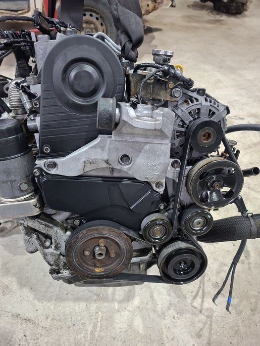 Motor,cutie Kia Carens 2.0 CRDI