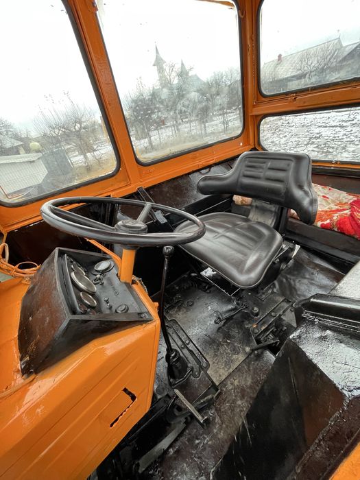 Vand tractor utb 650+ plug cu 3 cormane