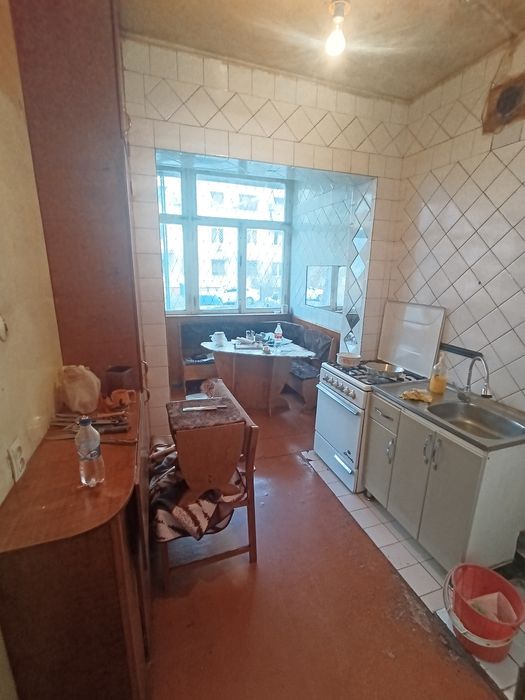 Юнусабад 12, 3/1/5. Балкон 2*6. Уч бакалок.