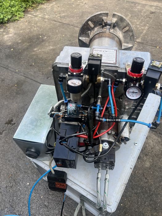 Arzatoare ulei ars ,cabine de vopsit baloane fotbal sere ferme