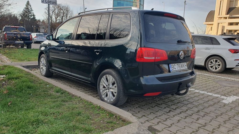 VOLKSWAGEN Touran 2015 — imagine 6