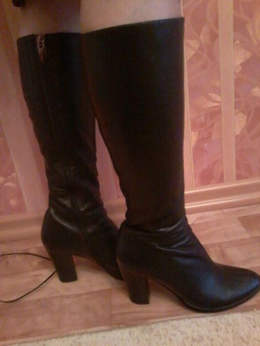 Продам осенние сапоги (турция)