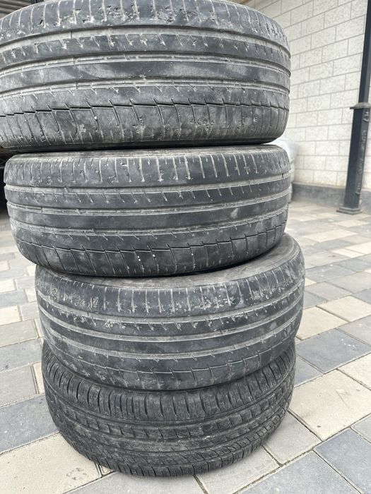 Продам б/у шины 7 штук