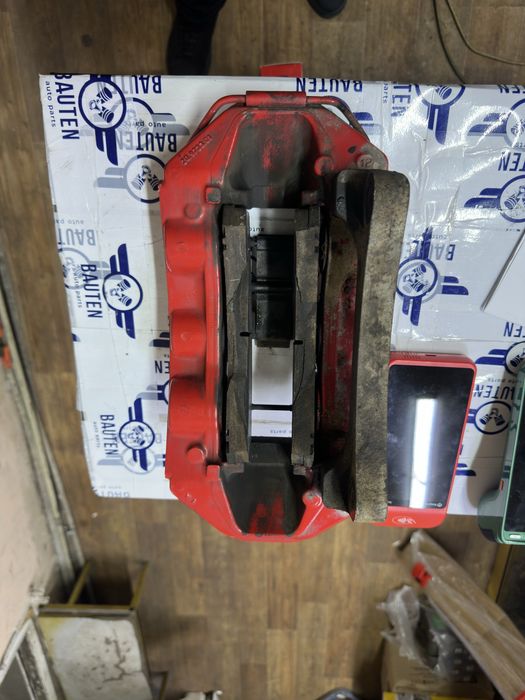 BREMBO суппорта 6 поршень