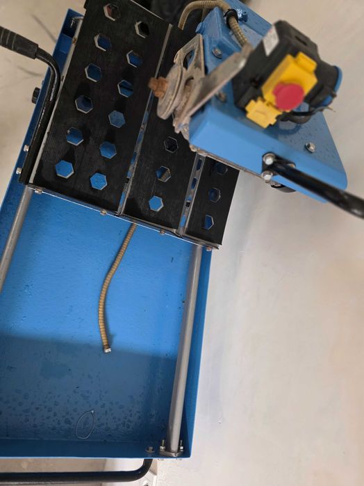 Машина за рязане на плочки и камък!