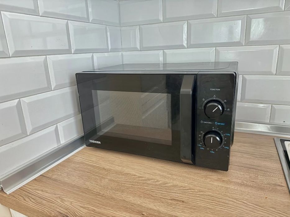 Микровълнува фурна Toshiba MW2-MG20PBK