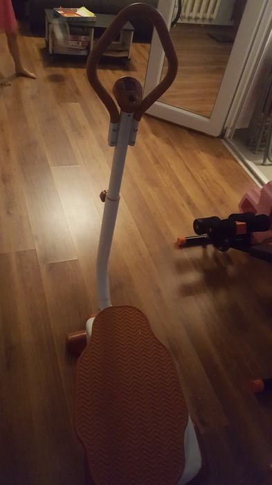 Aparate fitness, picioare, surfer