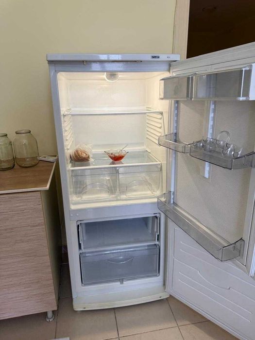 ПРОДАМ  холодильник За 30 тыс