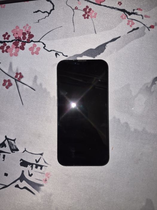 Айфон 13 состаяние хорошое